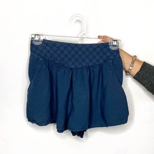 American Eagle flowy shorts